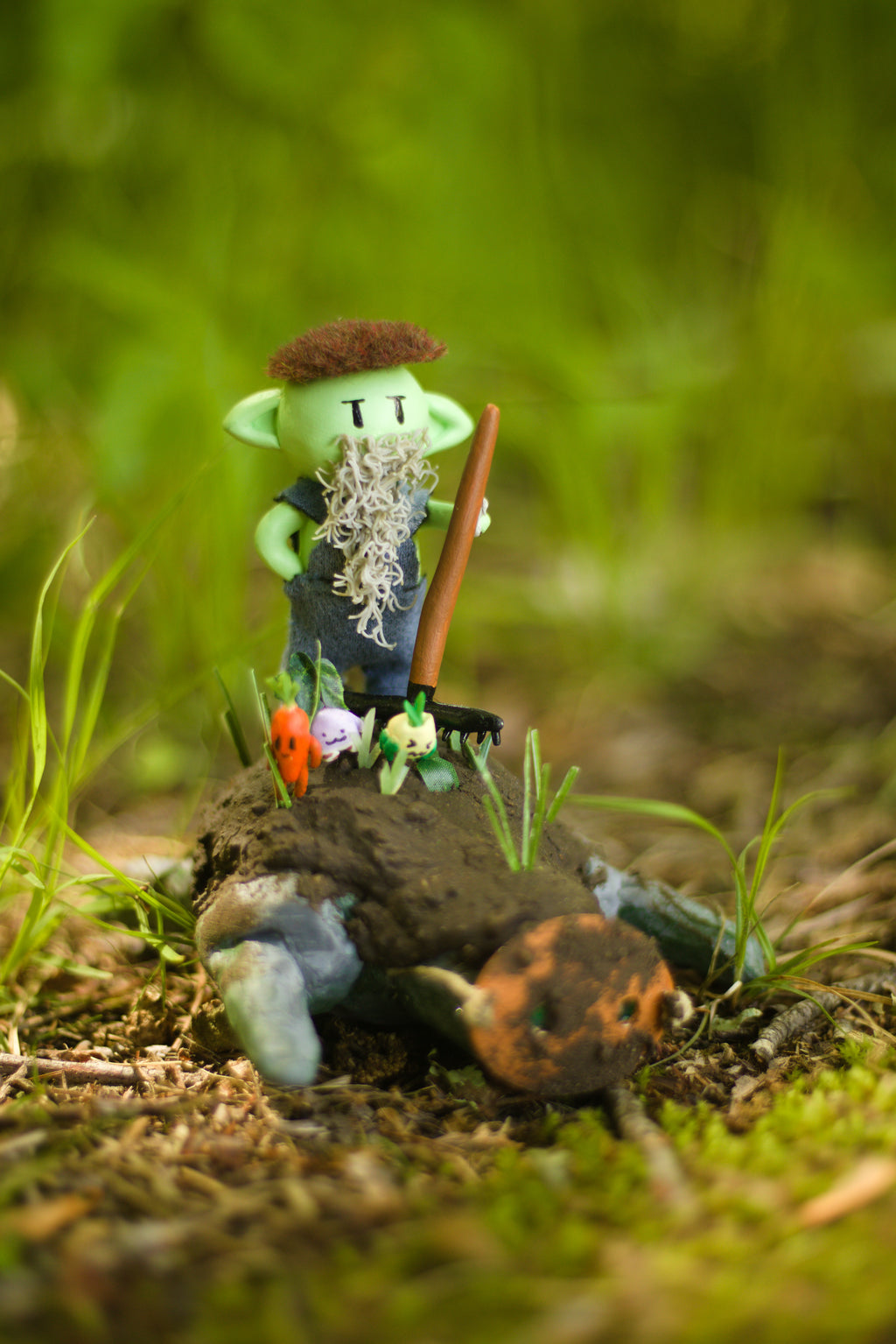 Pixae Farmer Atop Saxum Soil 8x10