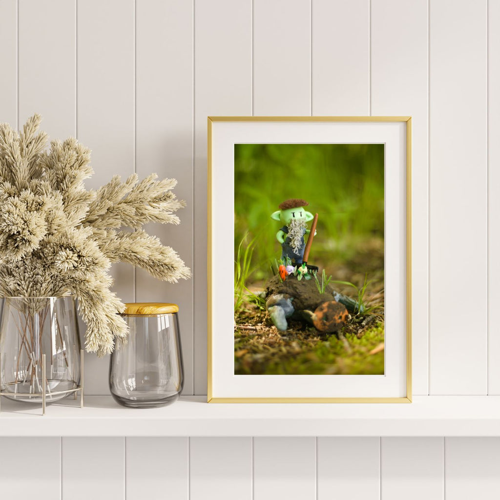 Pixae Farmer Atop Saxum Soil 8x10